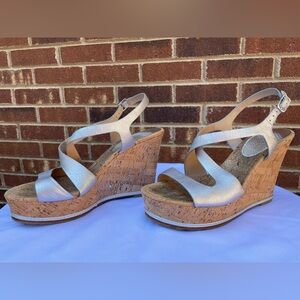 Donald J Pliner wedges pewter/silver size 10